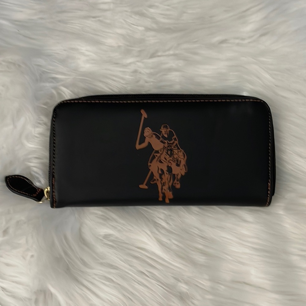 US Polo Association Zip Around Wallet